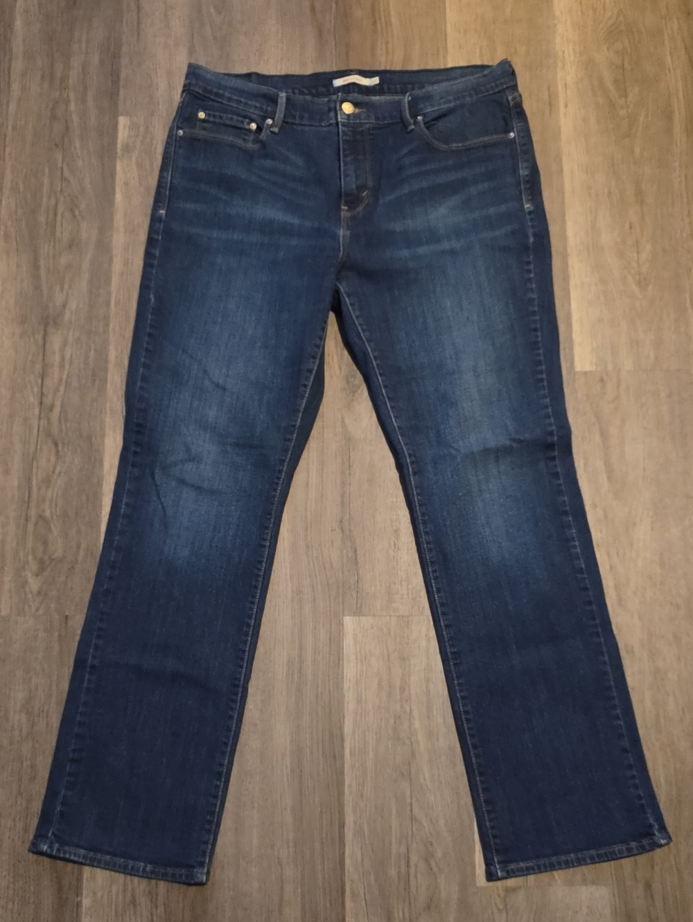 Levi's 505 Women's Straight Jeans in Medium Blue Denim 14